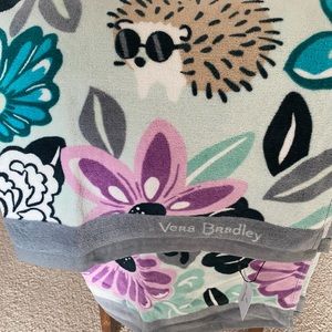 NWT Vera Bradley Penelope’s Headghog Beach Towel
